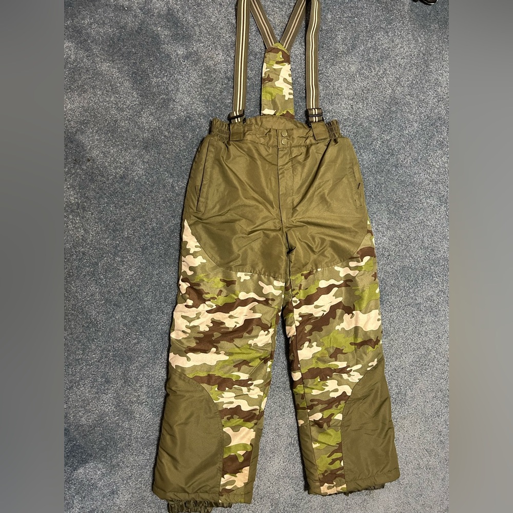 Outerwear Youth Camouflage insulated bibs Large 14/16